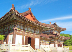 Tomb of King Tongmyong, in North Korea.