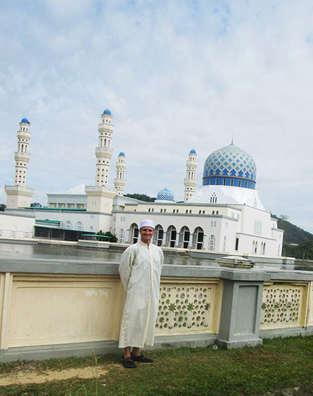 Danny Flood at Likas Mosque in Sabah.